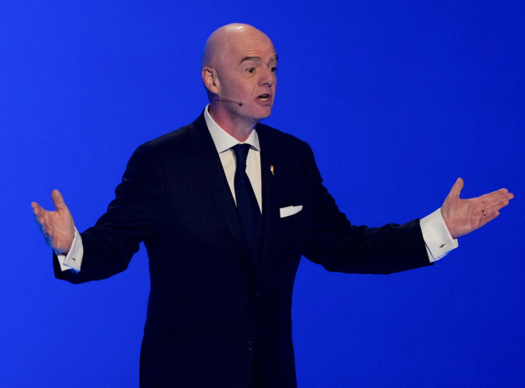 Predsednik FIFA Đani Infantino izvinio se zbog komentara o britanskim navijačima