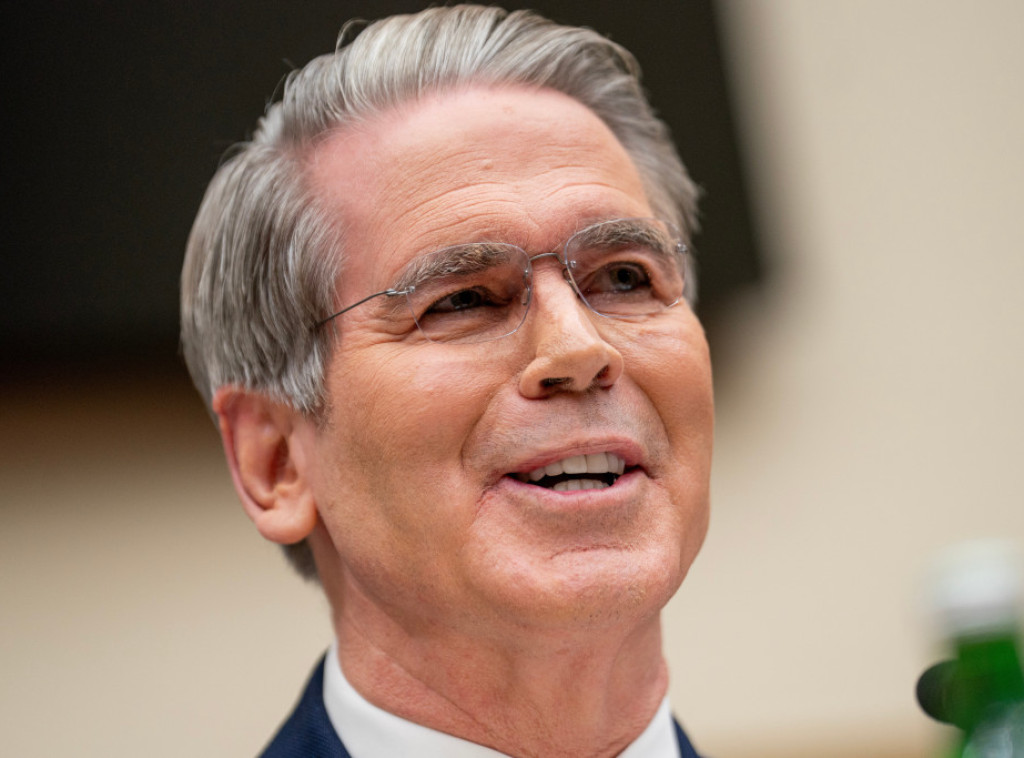 Besent: Spoljni revizori nadgledaće tokove naftnih fondova prema Venecueli