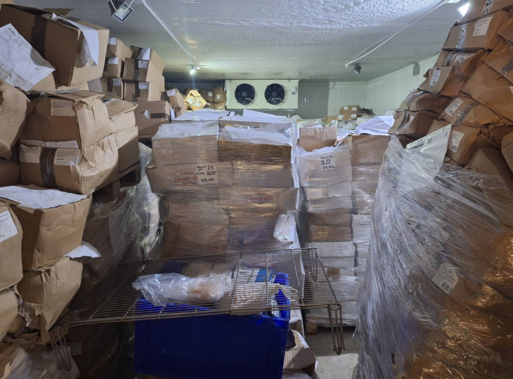 Ministarstvo poljoprivrede: Sir sa nezakonito produženim rokom upotrebe povučen iz prometa u Kikindi