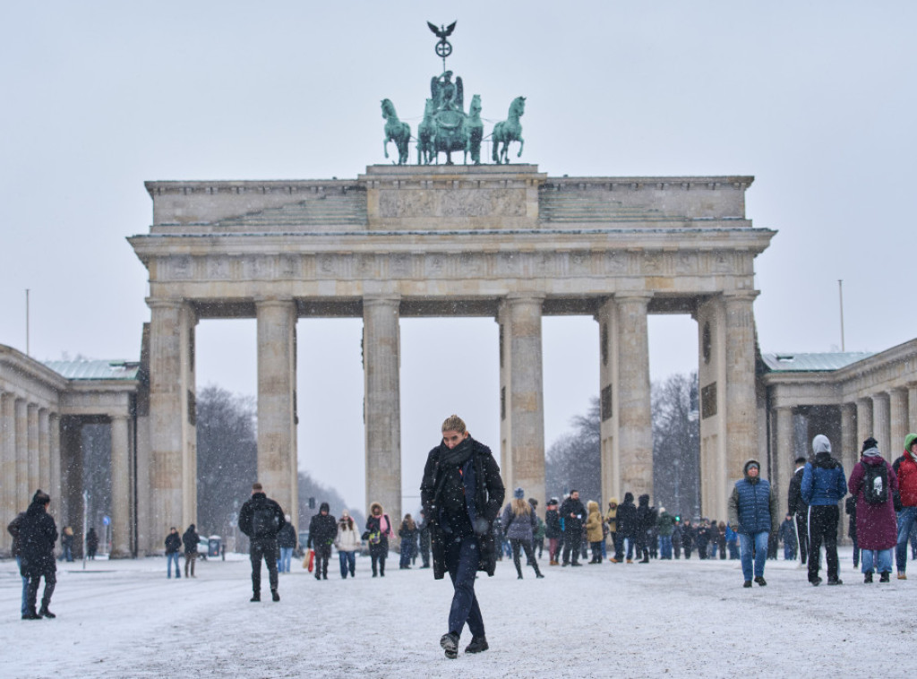 Otkazani odlazni letovi sa berlinskog aerodroma zbog ledene kiše