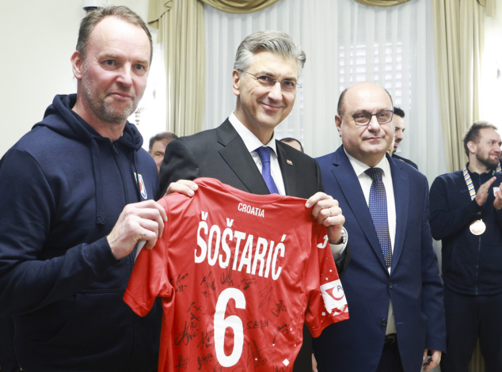 Andrej Plenković: Vlada u skladu sa zakonima preuzela organizaciju dočeka rukometaša