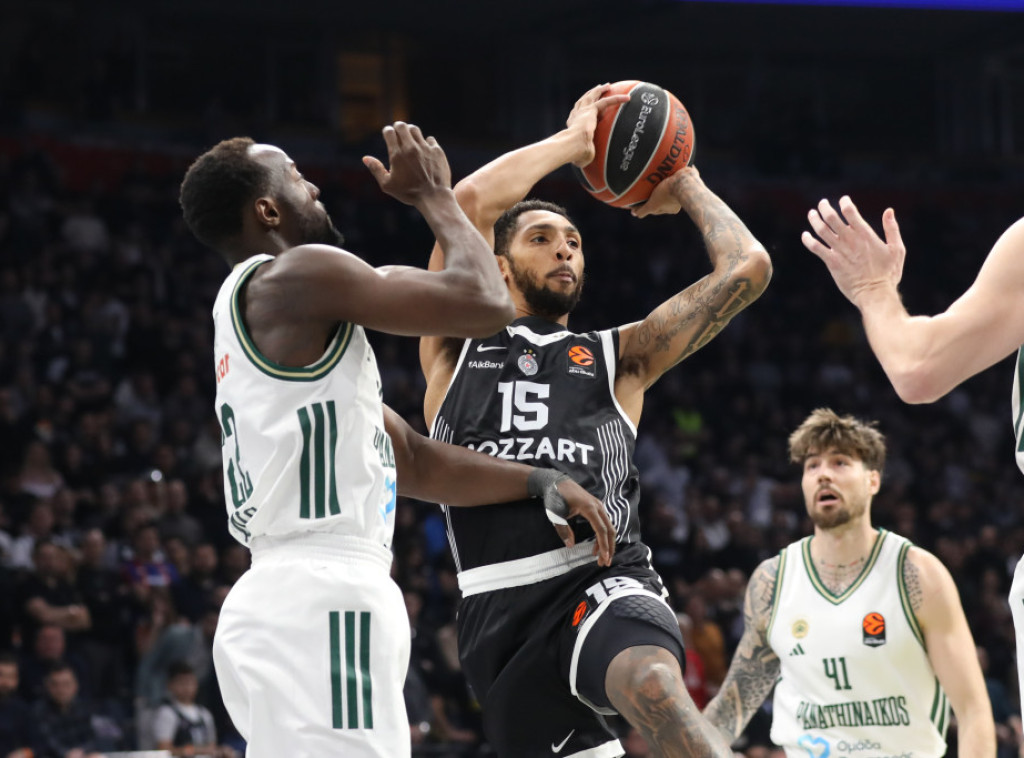 Košarkaši Partizana ubedljivo pobedili Panatinaikos u Areni