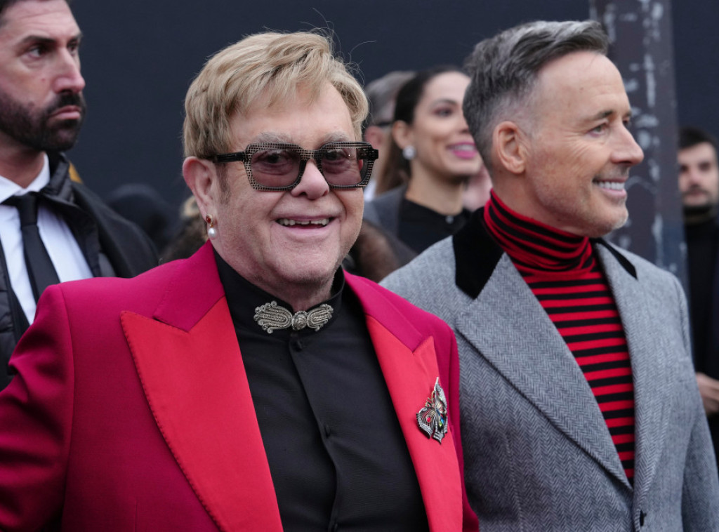 Elton Džon rekao pred sudom da je ogorčen jer mu je Dejli meil prisluškivao telefone