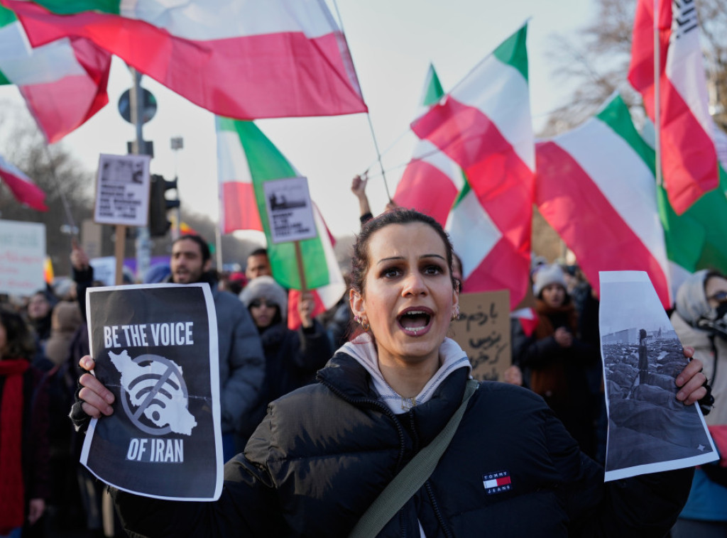 Berlin: Hiljade ljudi na protestu podrške pobunjenim građanima Irana
