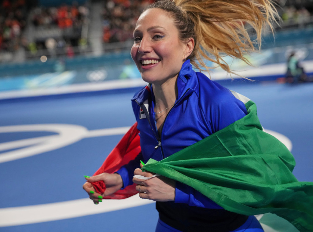Frančeska Lolobriđida osvojila zlato u brzom klizanju na 3.000 metara na Zimskim olimpijskim igrama