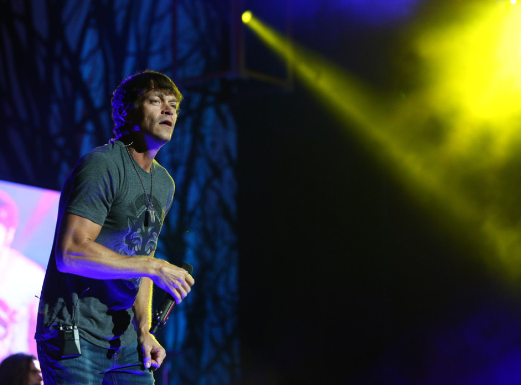 SAD: Umro pevač i tekstopisac benda 3 Doors Down Bred Arnold