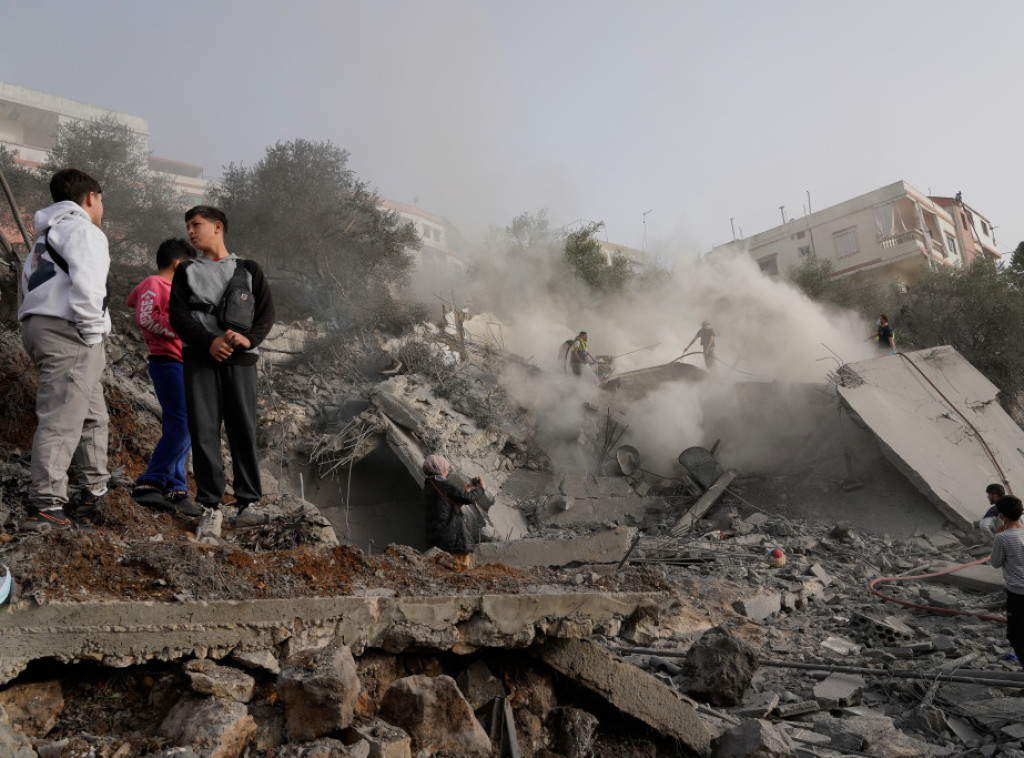 Najmanje tri osobe poginule u izraelskom napadu na jug Libana