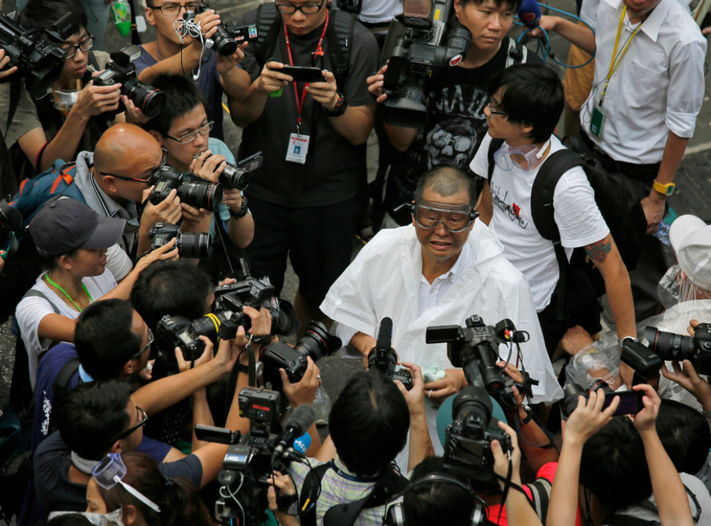 Evropska unija poziva na hitno oslobađanje Džimija Laija nakon izricanja zatvorske kazne