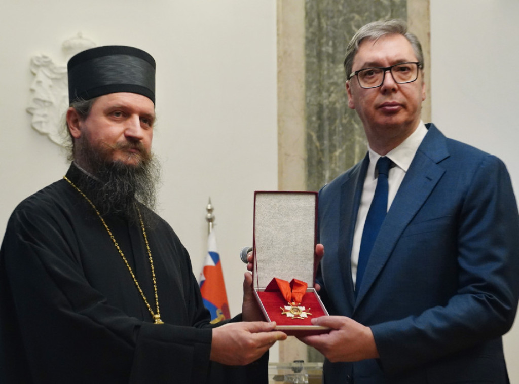 Vučić: Orden je pečat duhovnog zajedništva, pomagaćemo Srbima gde god žive