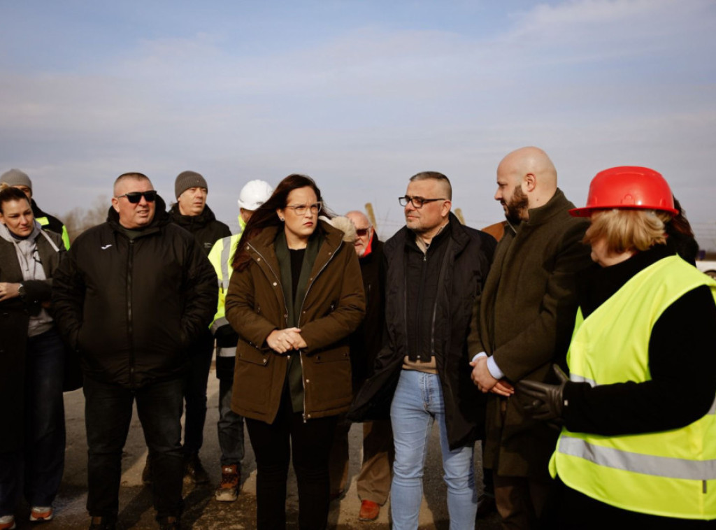 Pavkov u Sremskoj Mitrovici obišla radove na Regionalnom centru Srem-Mačva i izgradnju kanalizacione mreže u Laćarku