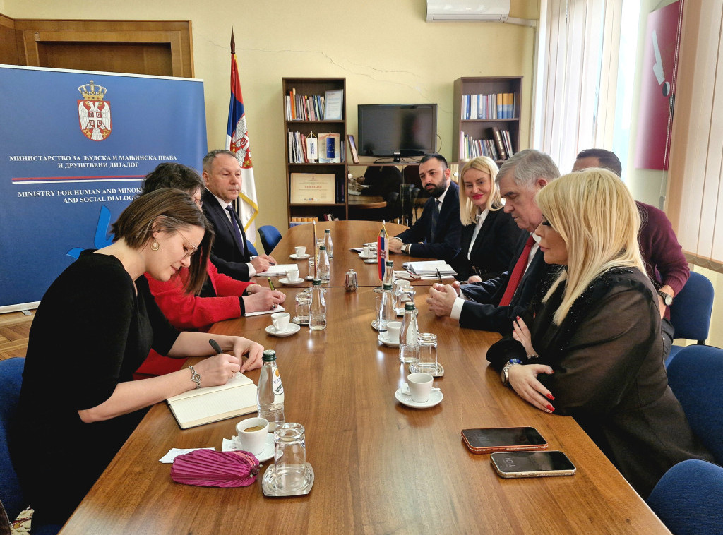 Demo Beriša sa ambasadorkom Rumunije o unapređenju saradnje i položaju manjina