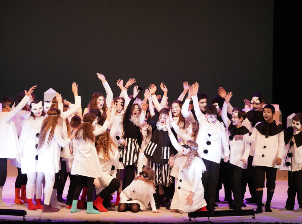 Priređena svečana premijera opere “Brundibar“ u Madlenianumu