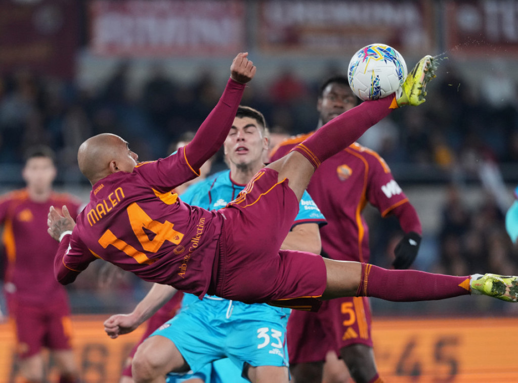 Fudbaleri Rome nadigrali Kaljari u 24. kolu Serije A