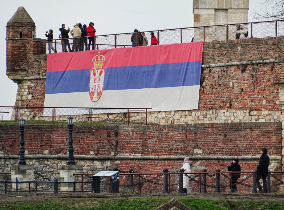 U Srbiji danas toplije vreme uz slabu kišu i olujnu košavu, temperatura do 16 stepeni