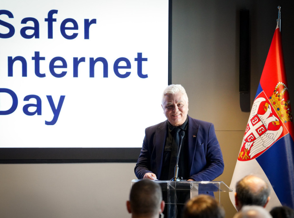 Bratina: Edukacija o sajber bezbednosti ključna