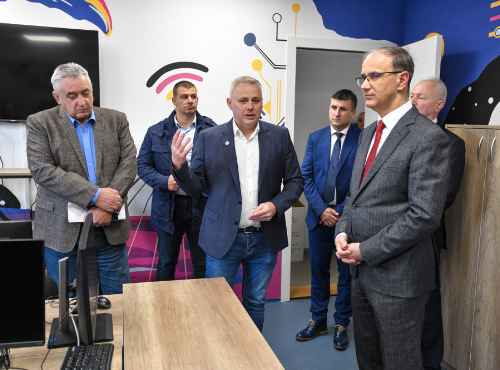 Premijer Macut i Igor Jurić razgovarali o poboljšanju sistema "Pronađi me"