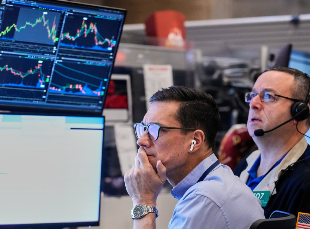 Evropski indeksi neujednačeni, poskupeli nafta i zlato, Hajneken najavio otkaze