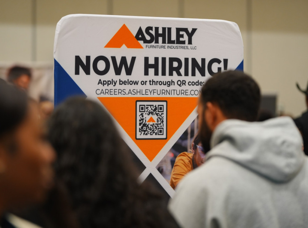 Broj zaposlenih u SAD porastao 130.000 u januaru, što je bolje od očekivanog