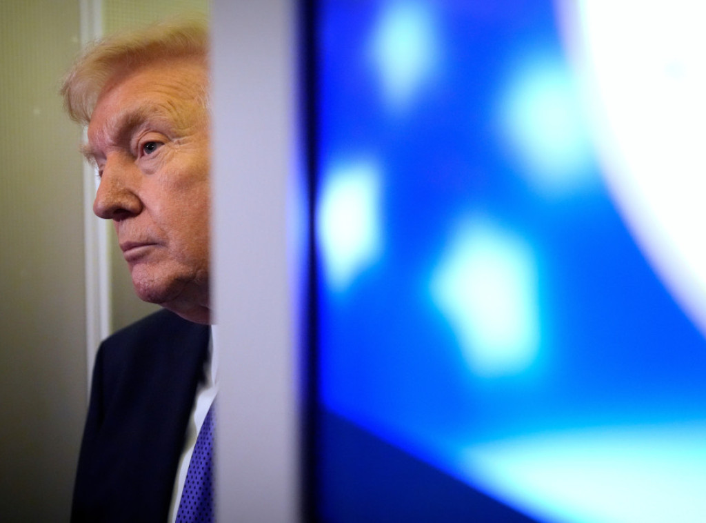 Blumberg: Tramp razmatra izlazak iz trgovinskog sporazuma SAD, Kanade i Meksika