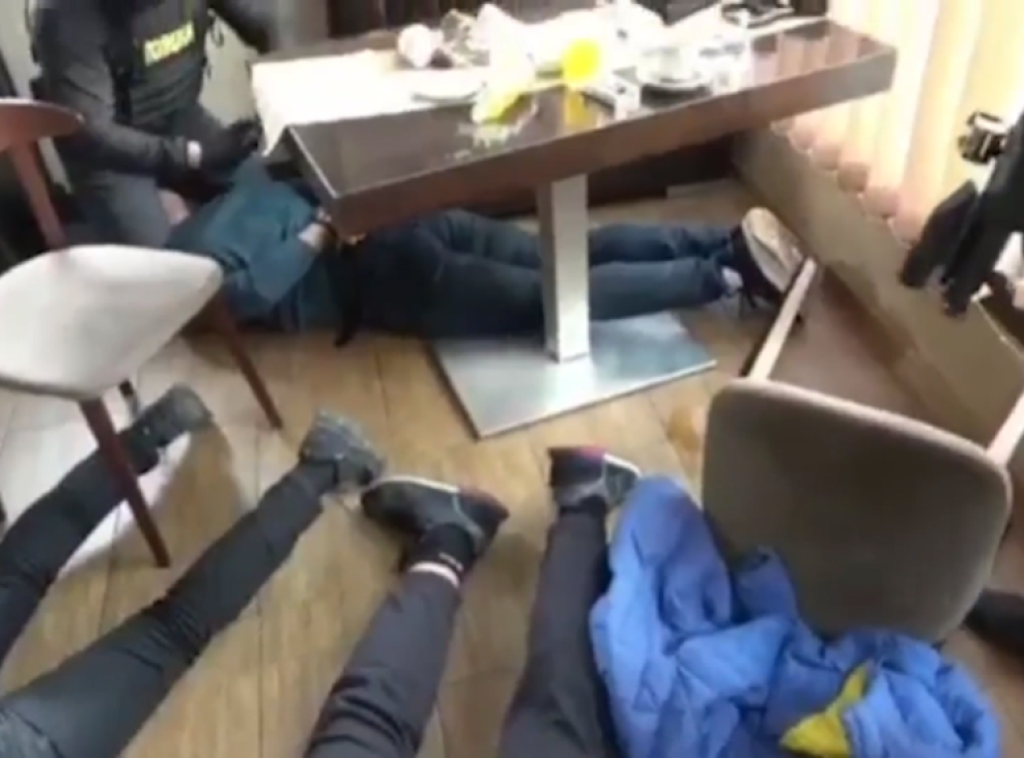 Ivica Dačić: Uhapšena tri lica, pronađene opojne droge, vatreno oružje, raketni bacač