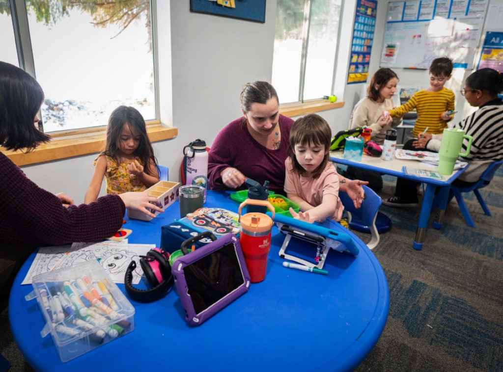 Istraživanje: Starija deca češće odbijaju poklone koji bi im doneli nepravednu korist