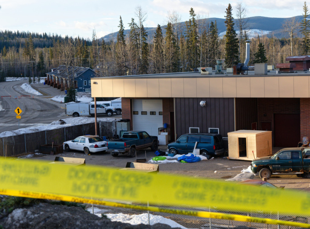 Dvejn Mekdonald: Do pucnjave došlo u 13.20 u utorak, osumnjičeni zatečen mrtav u školi