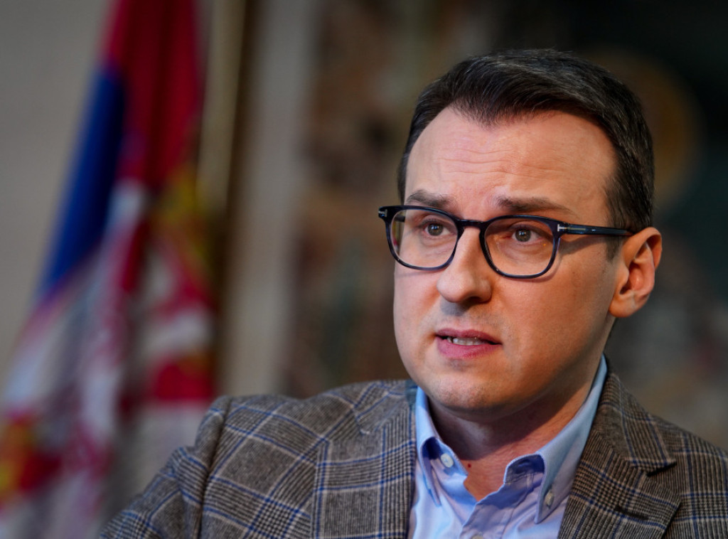 Petar Petković o skidanju srpskih zastava u Gračanici: Kurti nastavlja sa kršenjem prava Srba