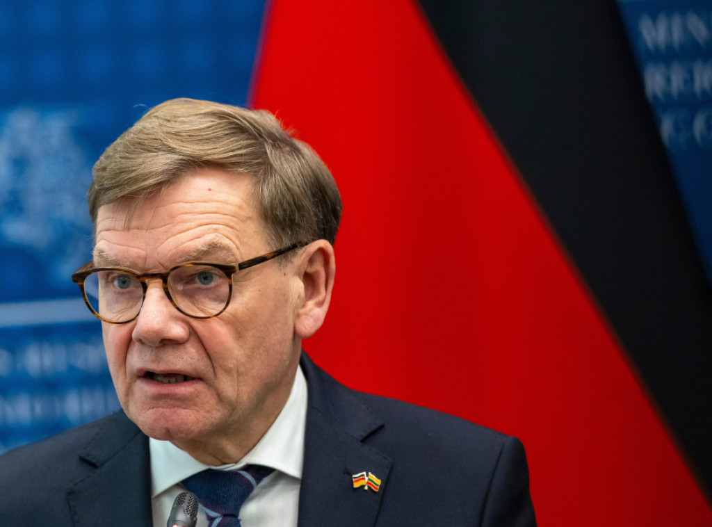 Johan Vadeful: Iritantne izjave u NATO-u iz Vašingtona, moramo da razgovaramo