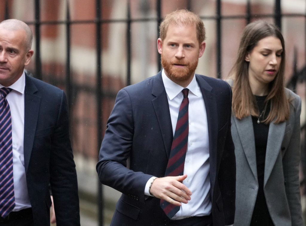 Princ Hari podržao roditelje u tužbi protiv Mete i Jutjuba