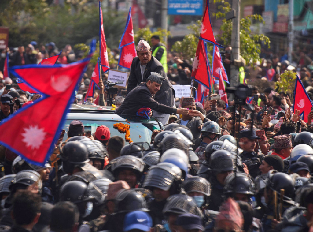 Nepal: Monarhisti dočekali bivšeg kralja uoči parlamentarnih izbora
