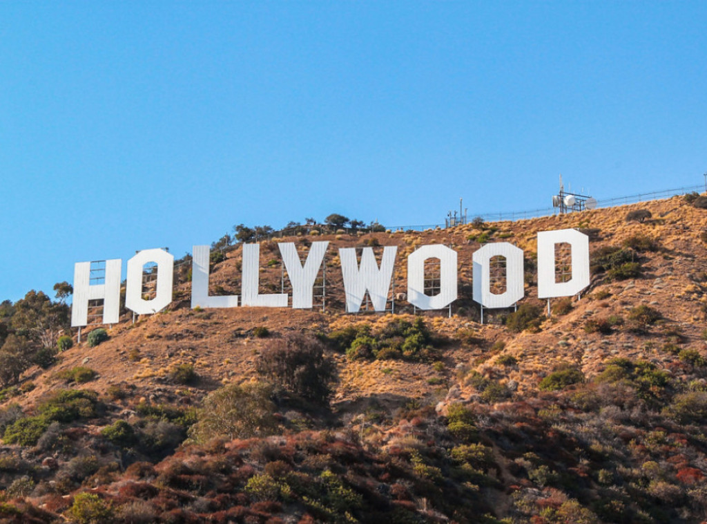 Više od 4.000 filmskih radnika Holivuda protiv spajanja Paramaunta i Vorner brosa