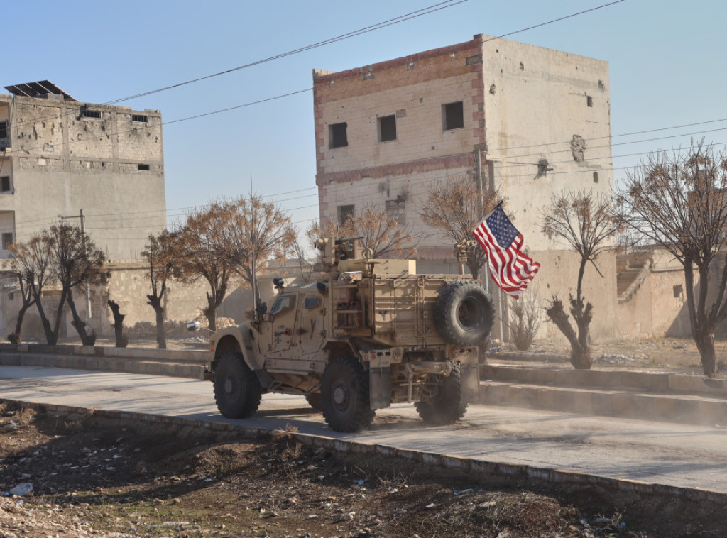 Zvaničnik SAD: Neki američki vojnici napuštaju Siriju u okviru planiranog povlačenja