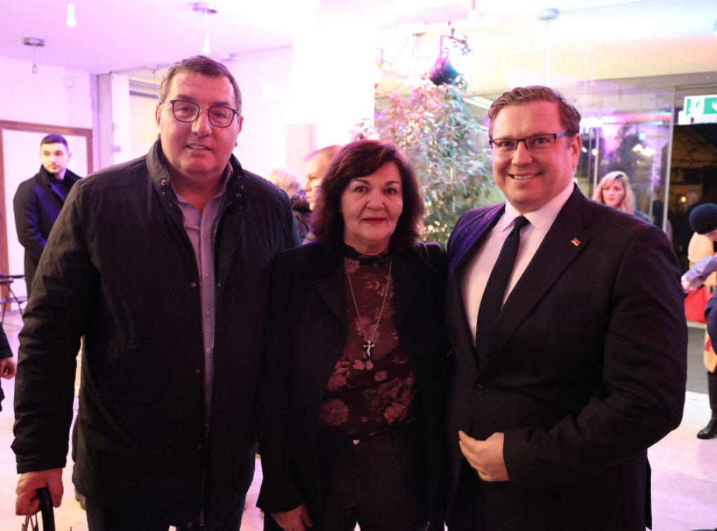 Vladimir Kokanović u Ljubljani: Folklorna društva su živa veza srpske zajednice sa maticom