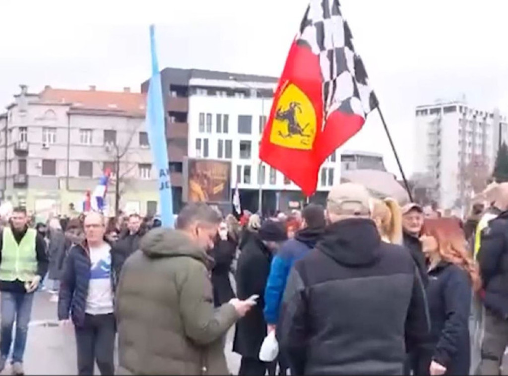 Studenti u blokadi posle Kragujevca održali protest u Orašcu
