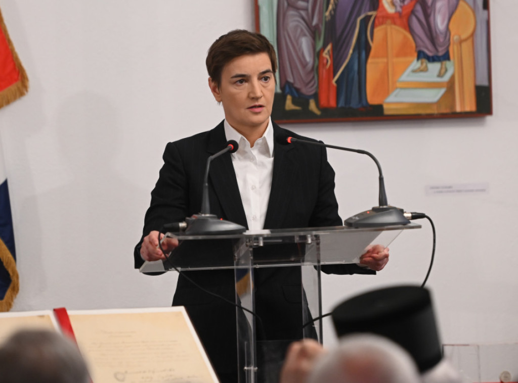 Svečana akademija u Kragujevcu, Brnabić: Ispred svakog od nas je jedan cilj i zavet, to je Srbija