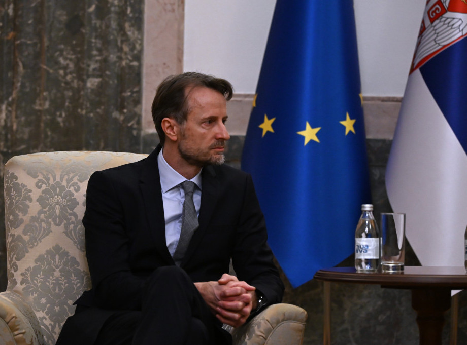 Šef delegacije EU u Srbiji Andreas Fon Bekerat čestitao Sretenje - Dan Državnosti