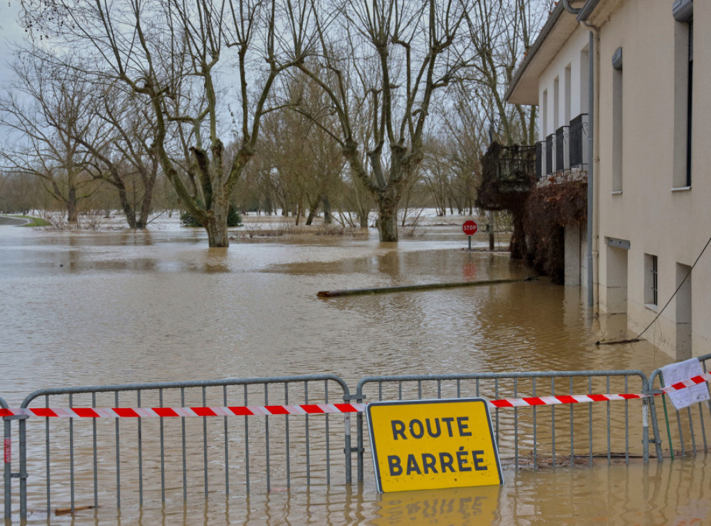 Vremenske nepogode i danas u Francuskoj, 23 departmana pod meteoalarmom zbog poplava