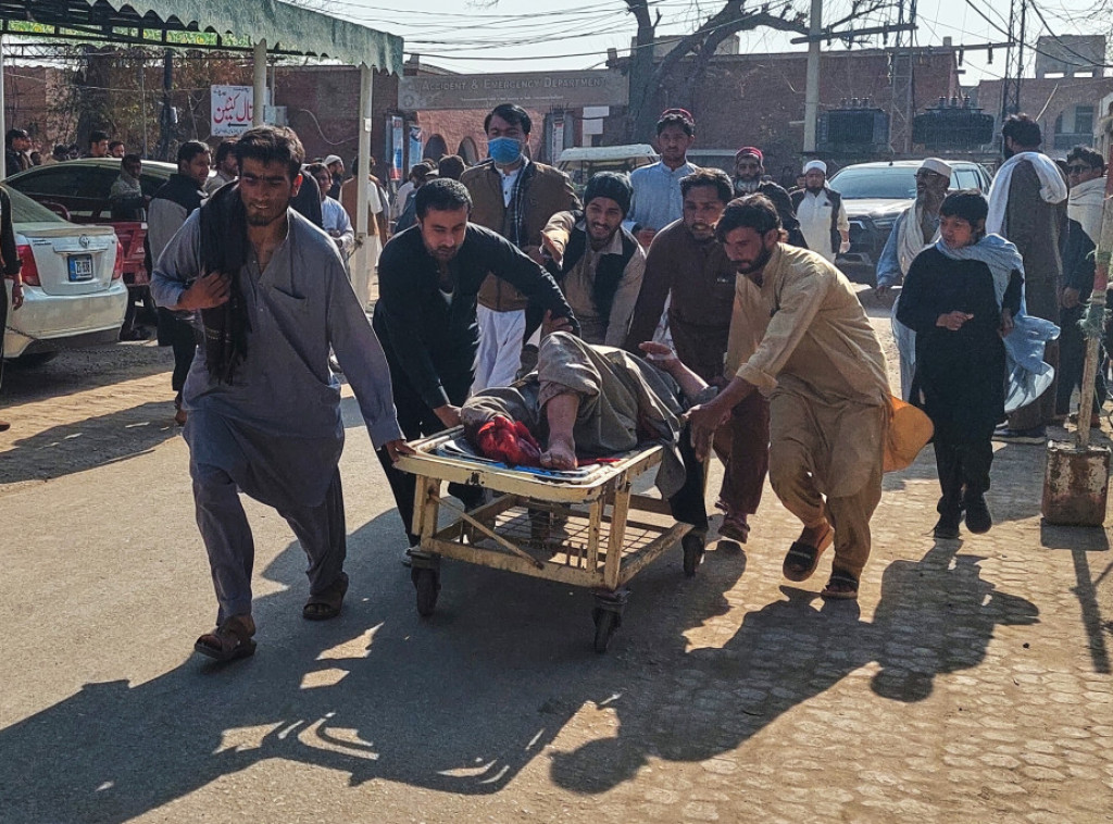Teroristički napad u Pakistanu, ubijeno sedam vojnika i osam terorista