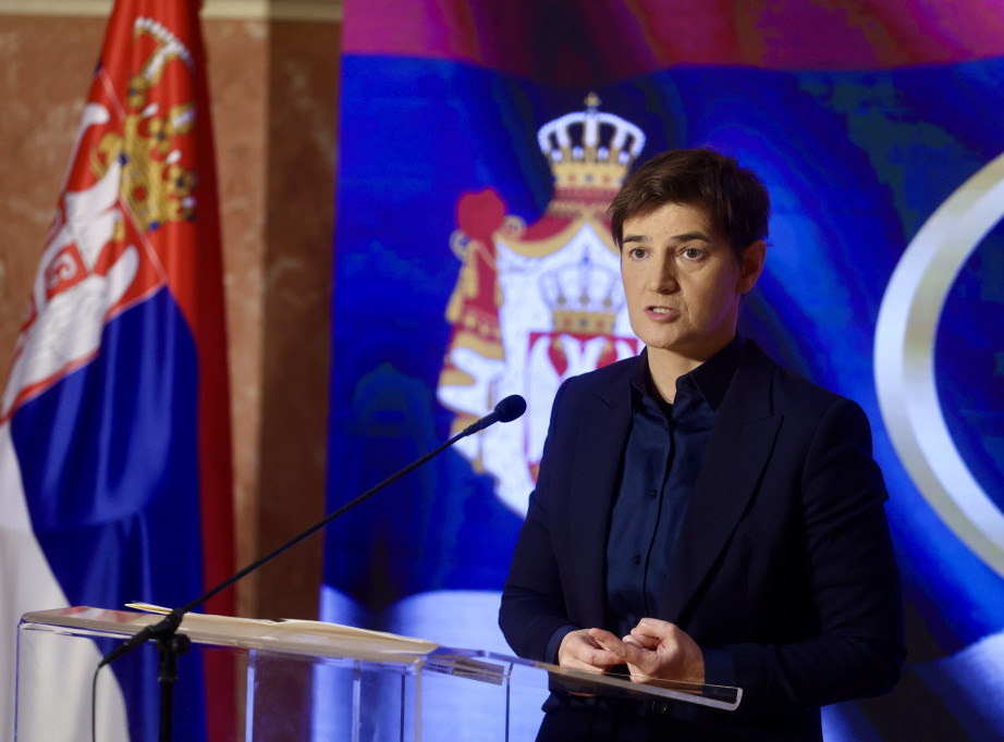 Ana Brnabić: Svaka ozbiljna stranka ima kol centre, blokaderi misle da im je sve dozvoljeno