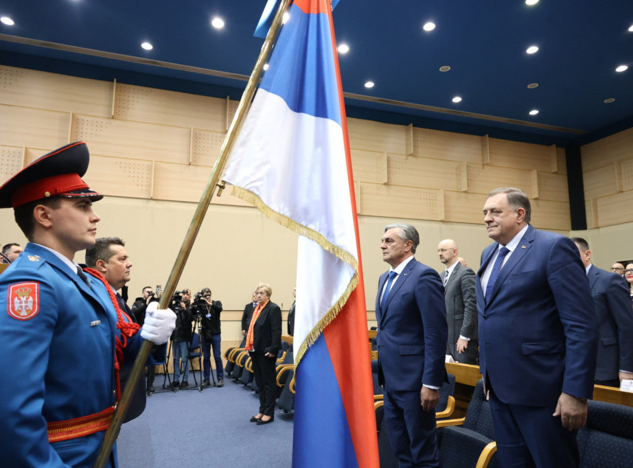 Cvijanović i Dodik čestitali Siniši Karanu stupanje na dužnost predsednika