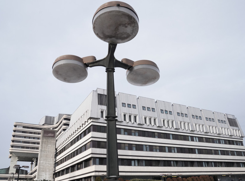 Hitna pomoć: Motociklista (30) teško povređen u udesu u Ustaničkoj