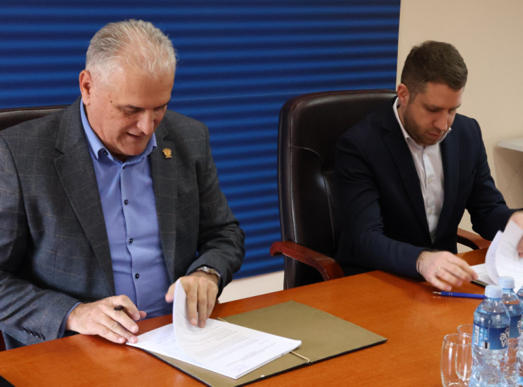 U Čačaku potpisan ugovor o završetku izgradnje vodovoda u mesnoj zajednici Bresnica