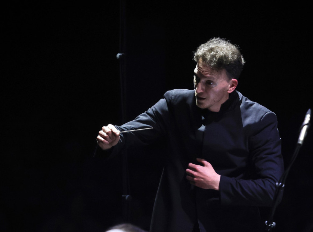 Beogradska filharmonija nastupa u Kolarčevoj zadužbini 20. februara pod vođstvom maestra Morica Gnana