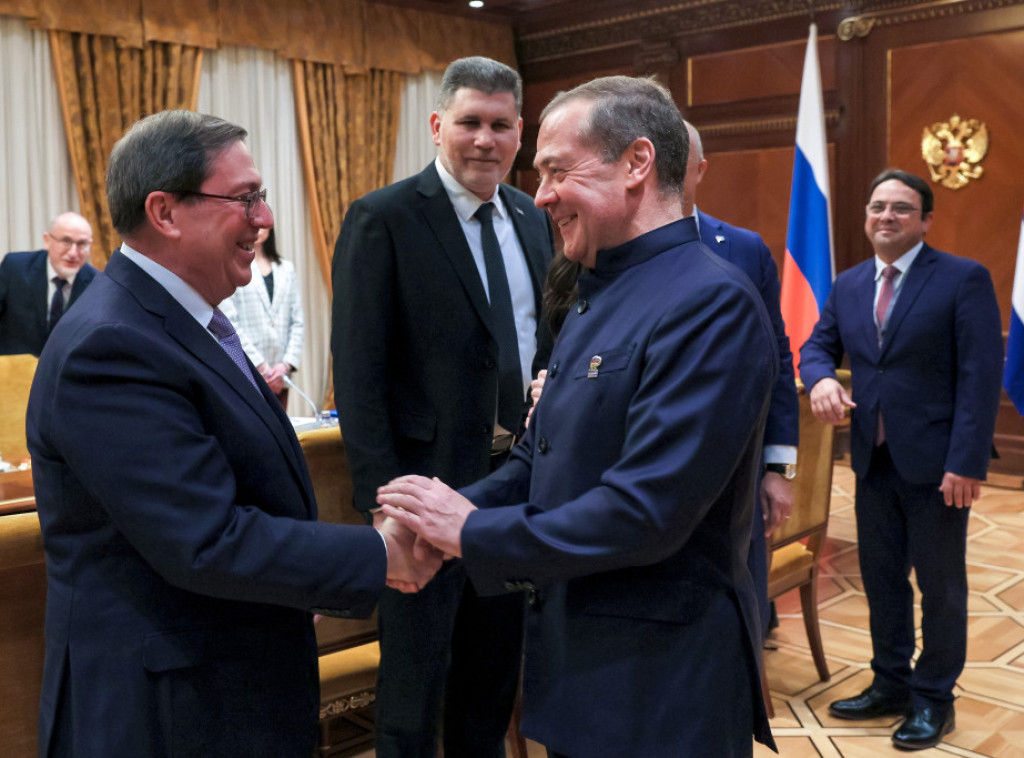 Dmitrij Medvedev: Kuba ostaje strateški važan saveznik Rusije u regionu