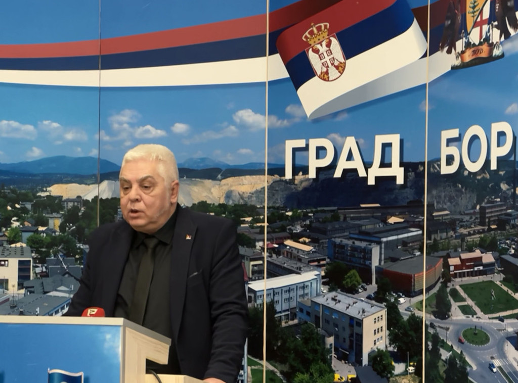 Ministar Bratina u Boru i Knjaževcu: Podrška razvojnim projektima i boljem informisanju građana