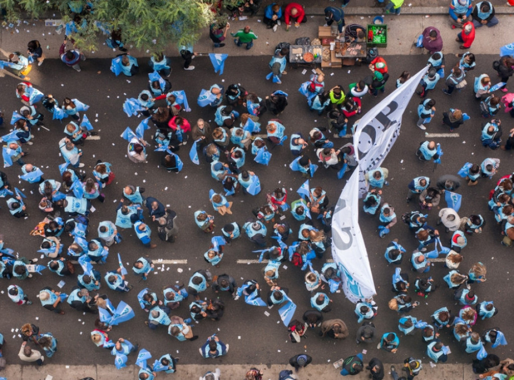 Oko 160.000 državnih službenika u Holandiji danas u štrajku