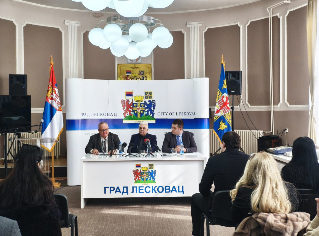 Ministar Bratina i gradonačelnik Leskovca o telekomunikacionoj infrastrukturi u tom gradu