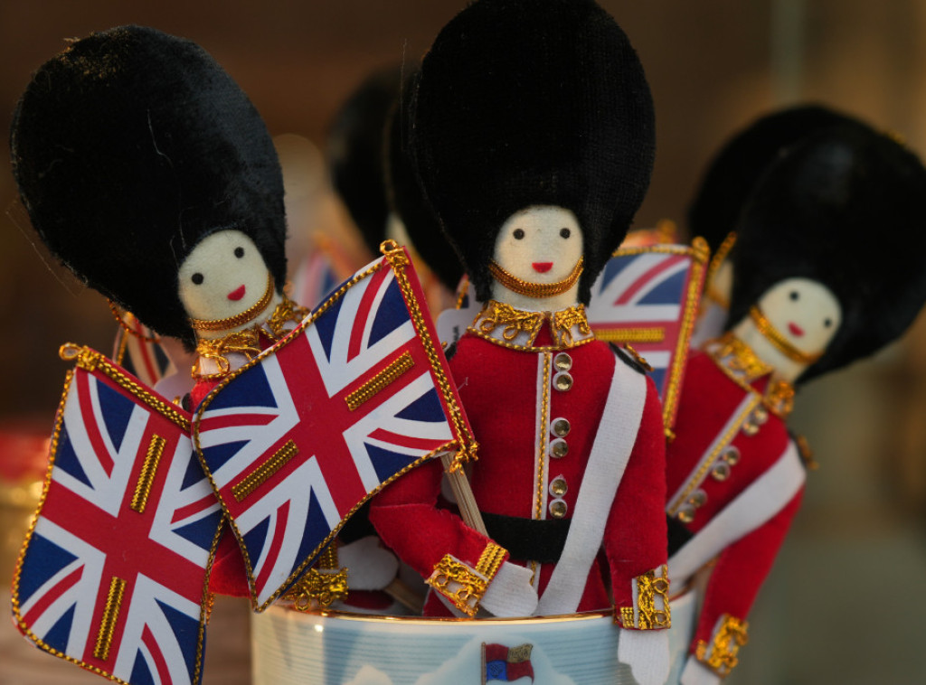 Većina Britanaca smatra da Endru treba da bude uklonjen iz reda za nasleđivanje krune