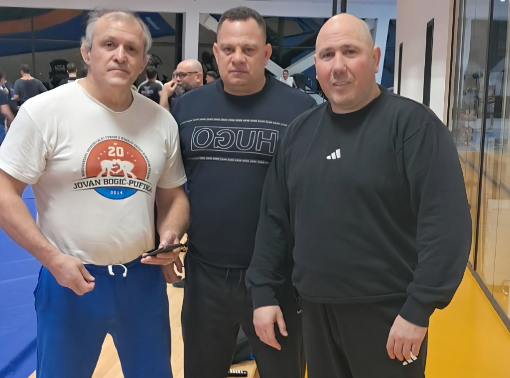 Rvački savez Beograda održava trening kamp koji okuplja 50 juniora i seniora