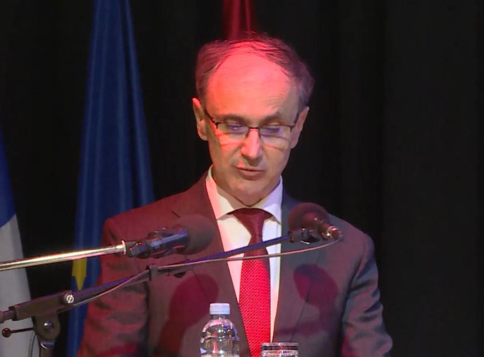 Premijer Macut na Svečanoj akademiji povodom Sretenja u Vukovaru: Srbija uz svoj narod u Hrvatskoj